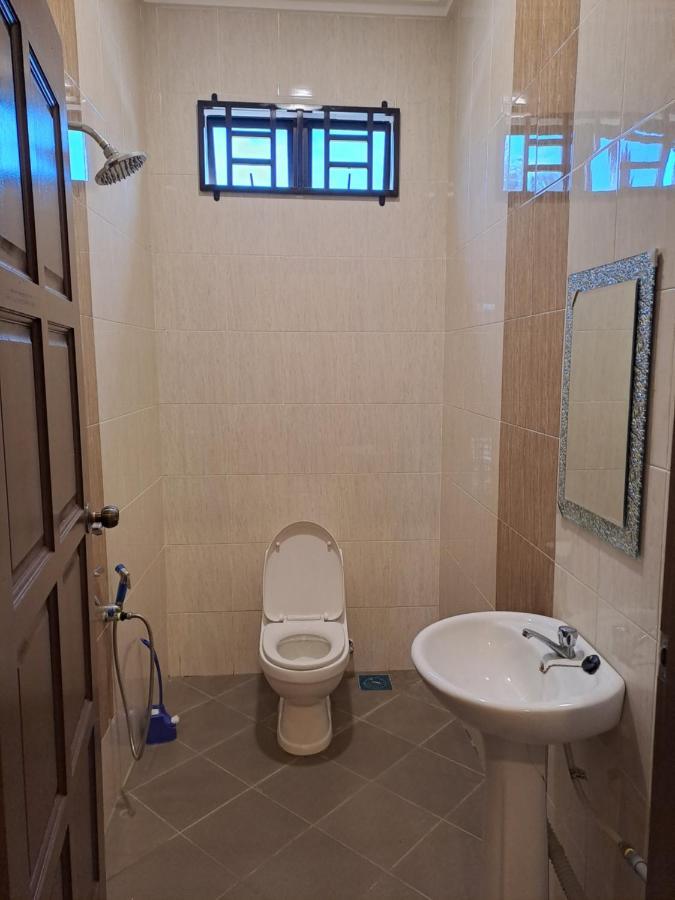Zn Homestay Gong Badak Kampong Pengkalan Maras Exterior foto