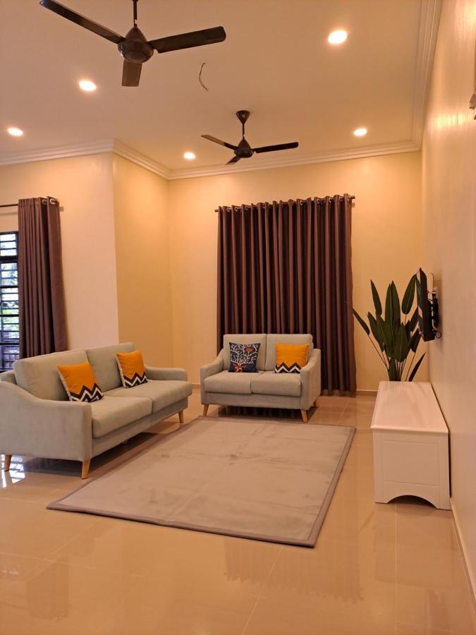 Zn Homestay Gong Badak Kampong Pengkalan Maras Exterior foto